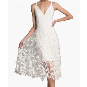 Darleen V-Neck Embroidered Mesh Cocktail Dress
